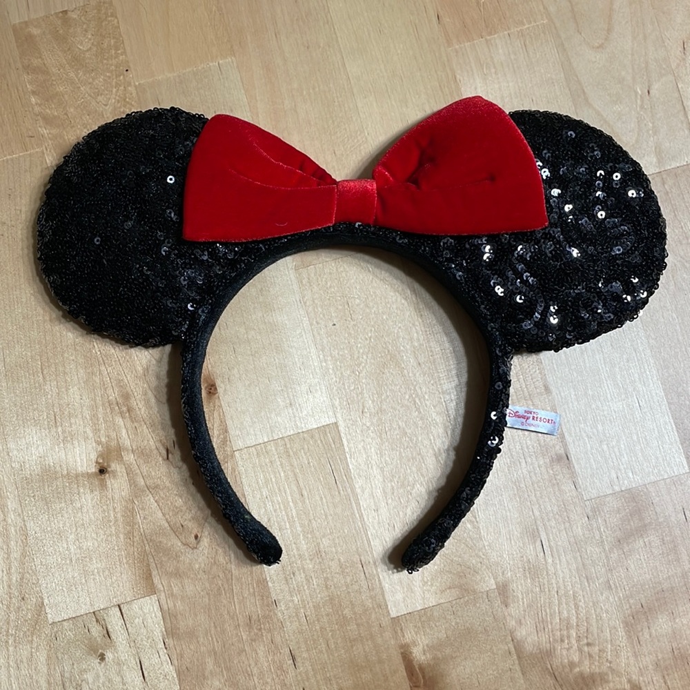 Tokyo Disney Sequin Minnie Ears